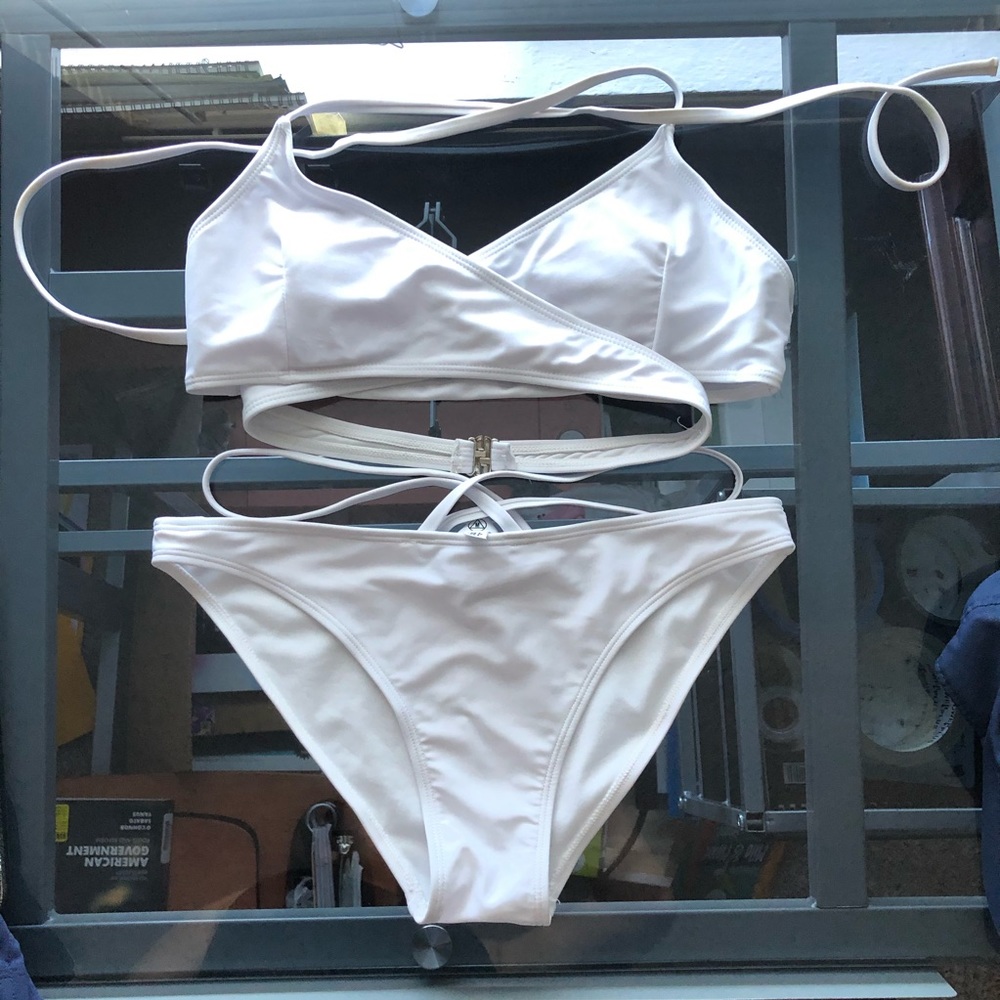 White Missguided swim suit super sexy never worn